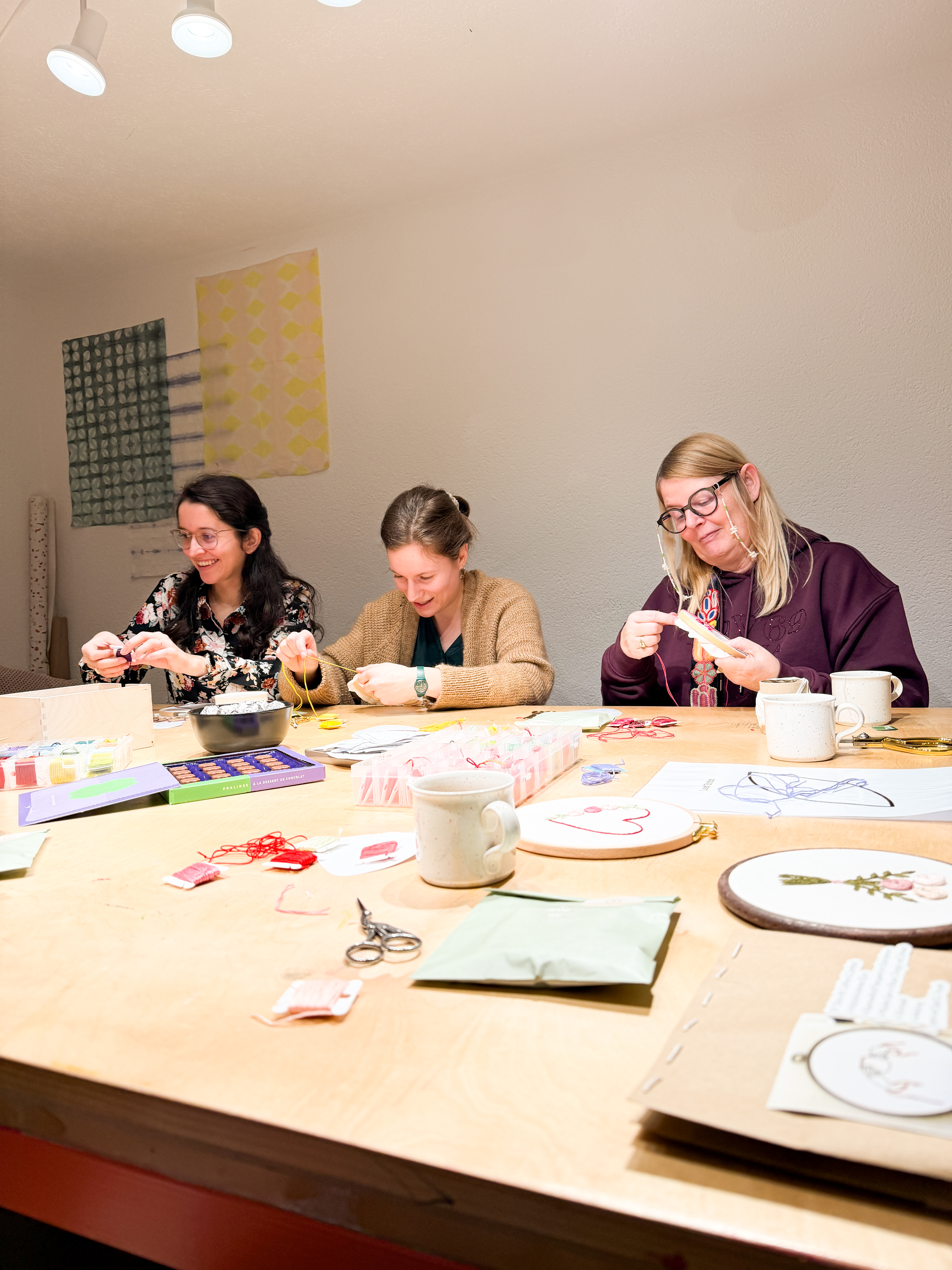 Workshop-Runde im Atelier